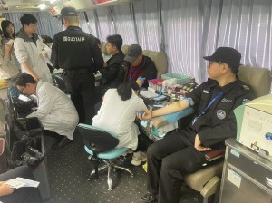 熱血傳愛，共筑生命橋梁——溫州國泰保安服務(wù)有限公司駐溫州附一醫(yī)安保隊伍開展愛心獻(xiàn)血活動